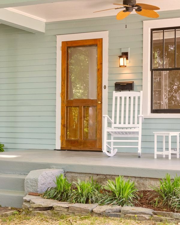 A well-maintained front porch